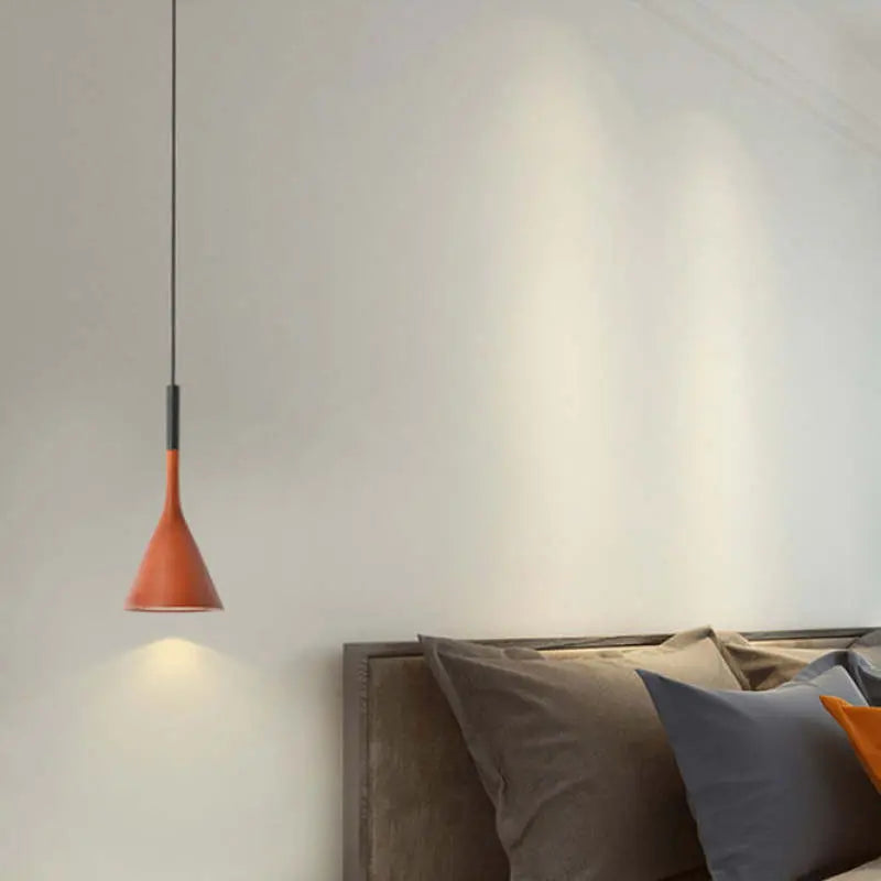 MorandiLuxe - Suspension Triangulaire Moderne en Métal - Rynova