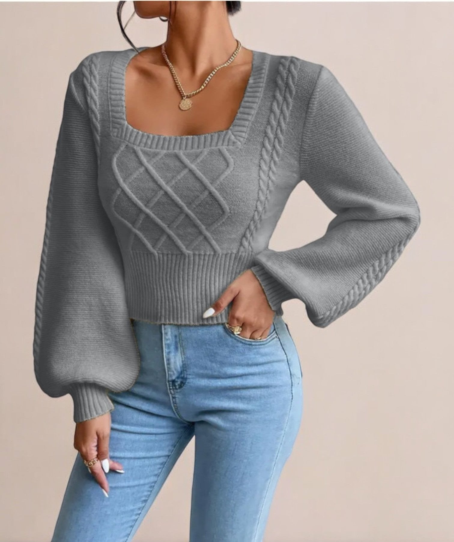 ÉléganceCarré – Pull Femme Col Carré Chic et Moderne - Rynova
