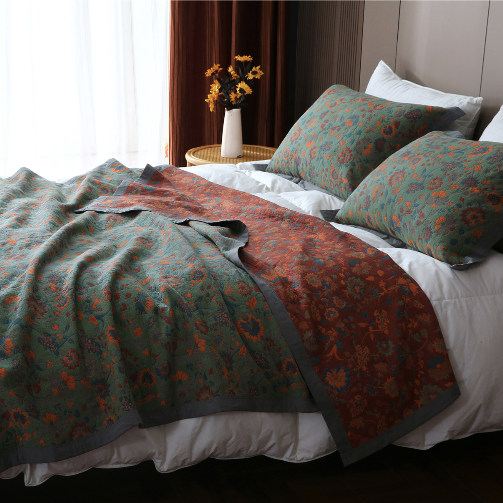 Fleurie Chic - Couverture rétro avec motifs floraux élégants - Rynova