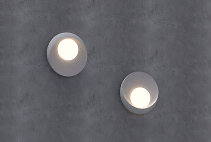 LumiSécurisée – Éclairage Murale Polyvalent pour Intérieur et Extérieur - Rynova
