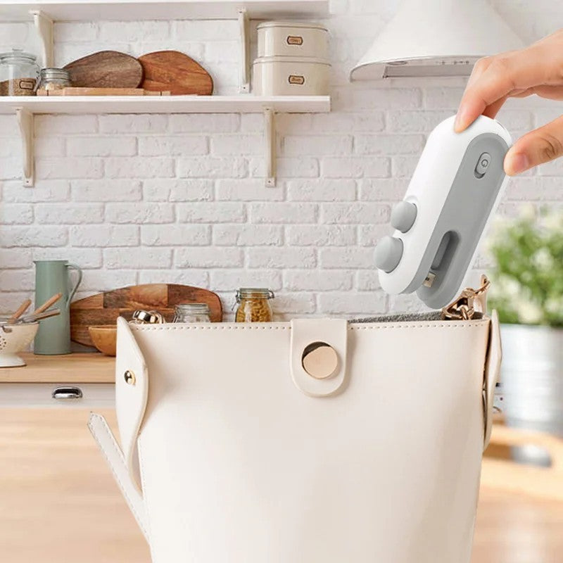 SealPro - Mini Scelleuse Portable USB Rechargeable pour Sacs Alimentaires - Rynova