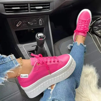 EleganceLift - Chaussures à plateforme en cuir pour femmes - Rynova