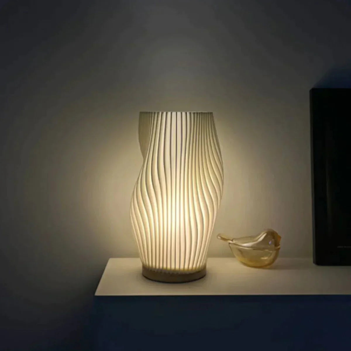 LumiVague – Lampe apaisante à vague contemporaine - Rynova