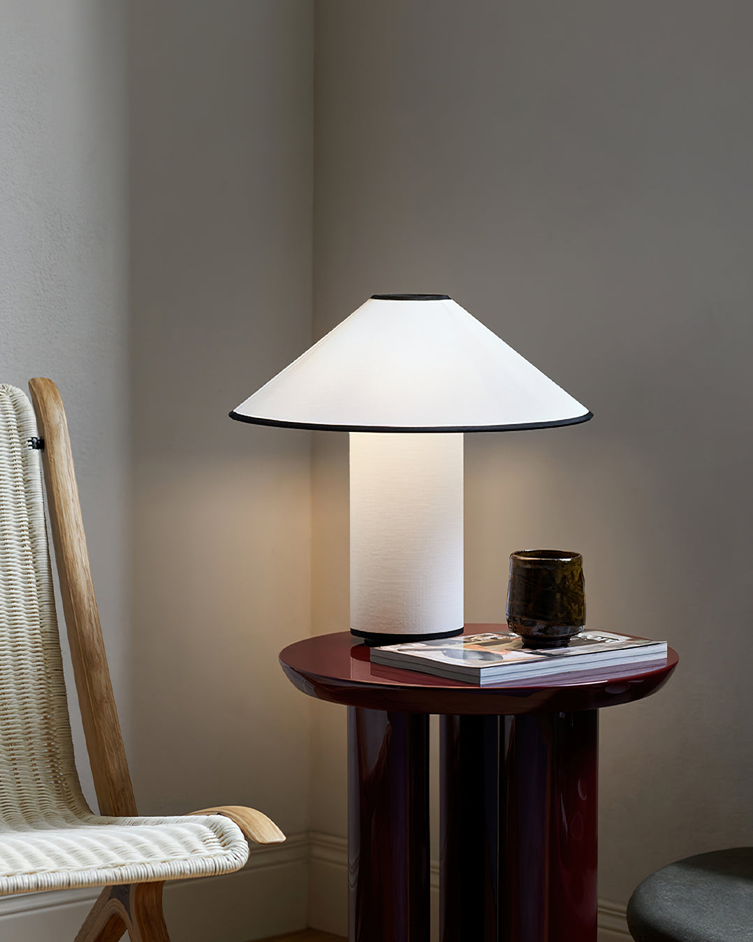 LumiColette – Lampe de table moderne et élégante - Rynova