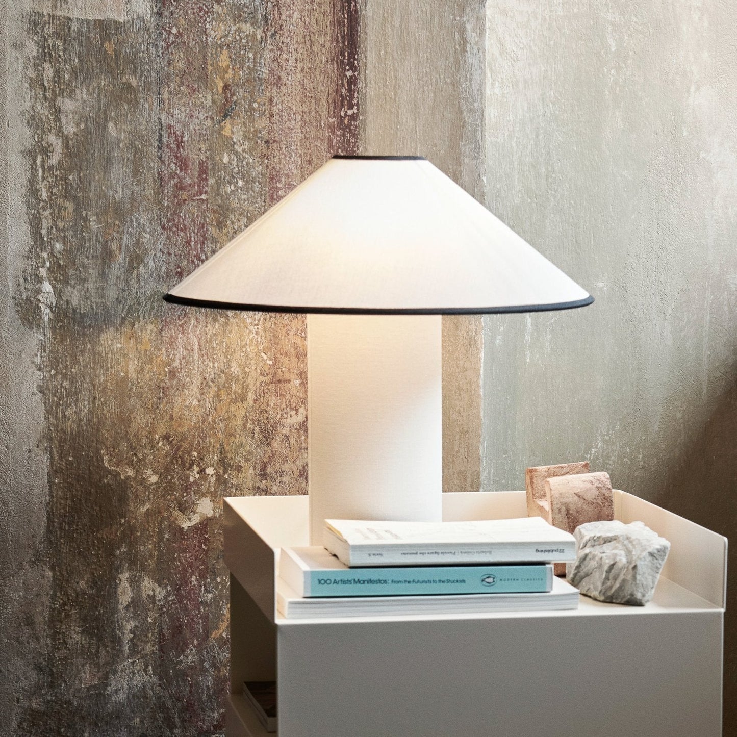LumiColette – Lampe de table moderne et élégante - Rynova