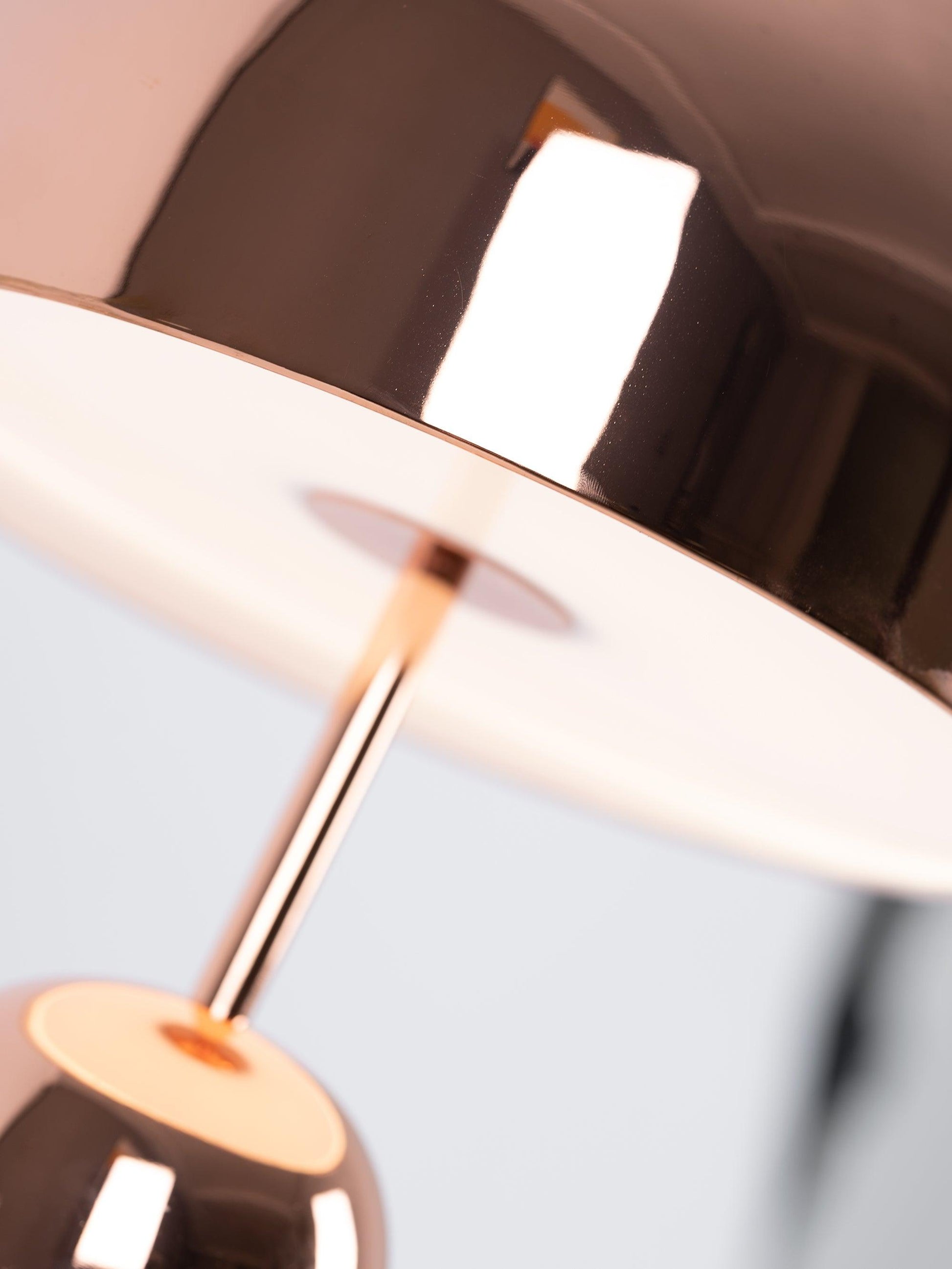 ClariBell – Lampe en forme de cloche élégante - Rynova