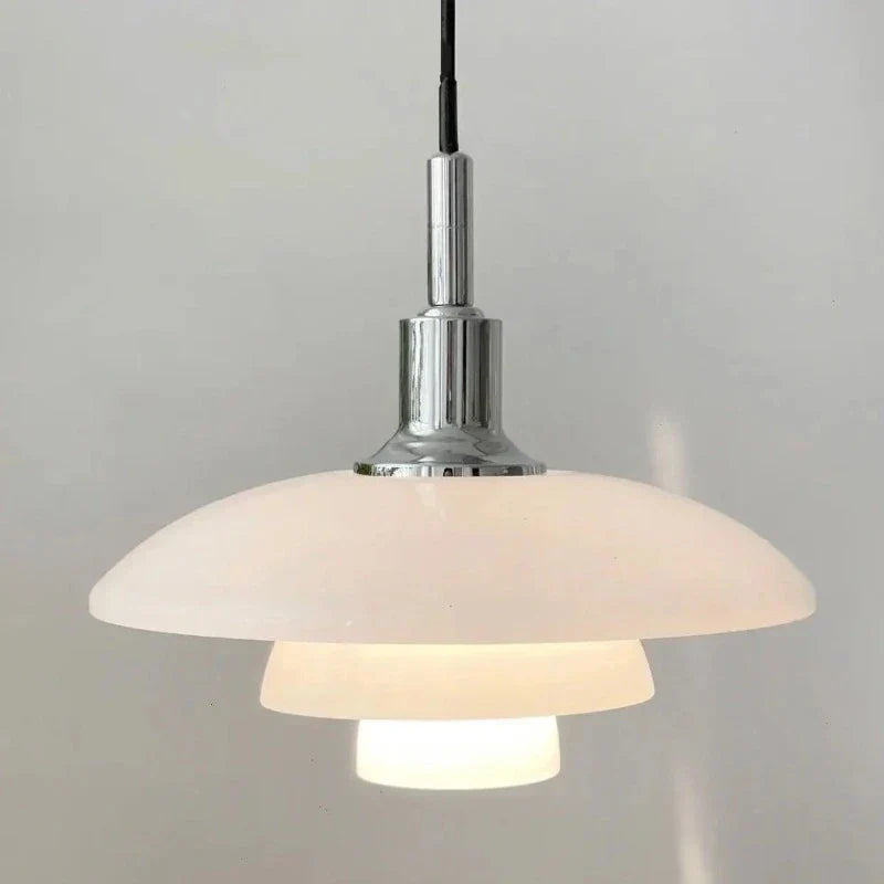 ÉCLAT LUX – Suspension Chromée Moderne pour Intérieurs Élégants - Rynova