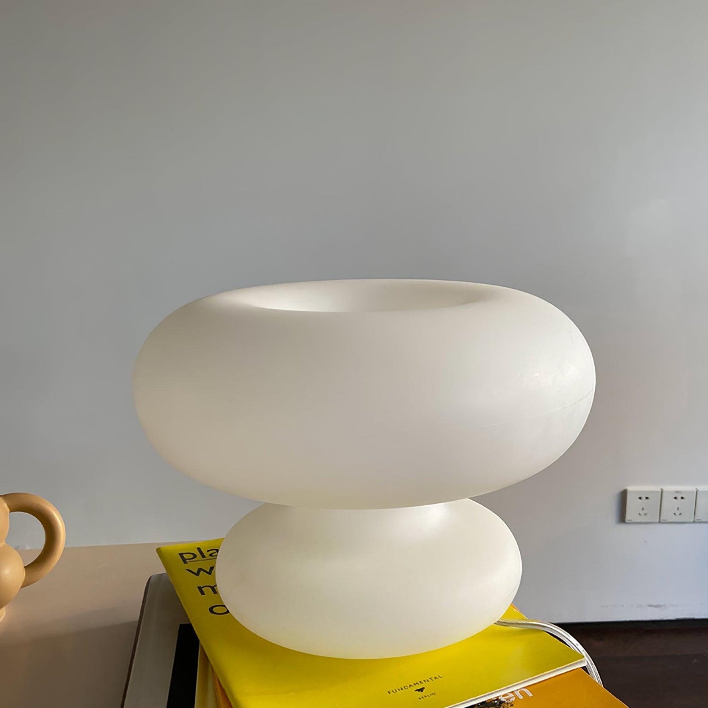 LumiDonut – Lampe de table moderne et élégante pour une ambiance lumineuse - Rynova