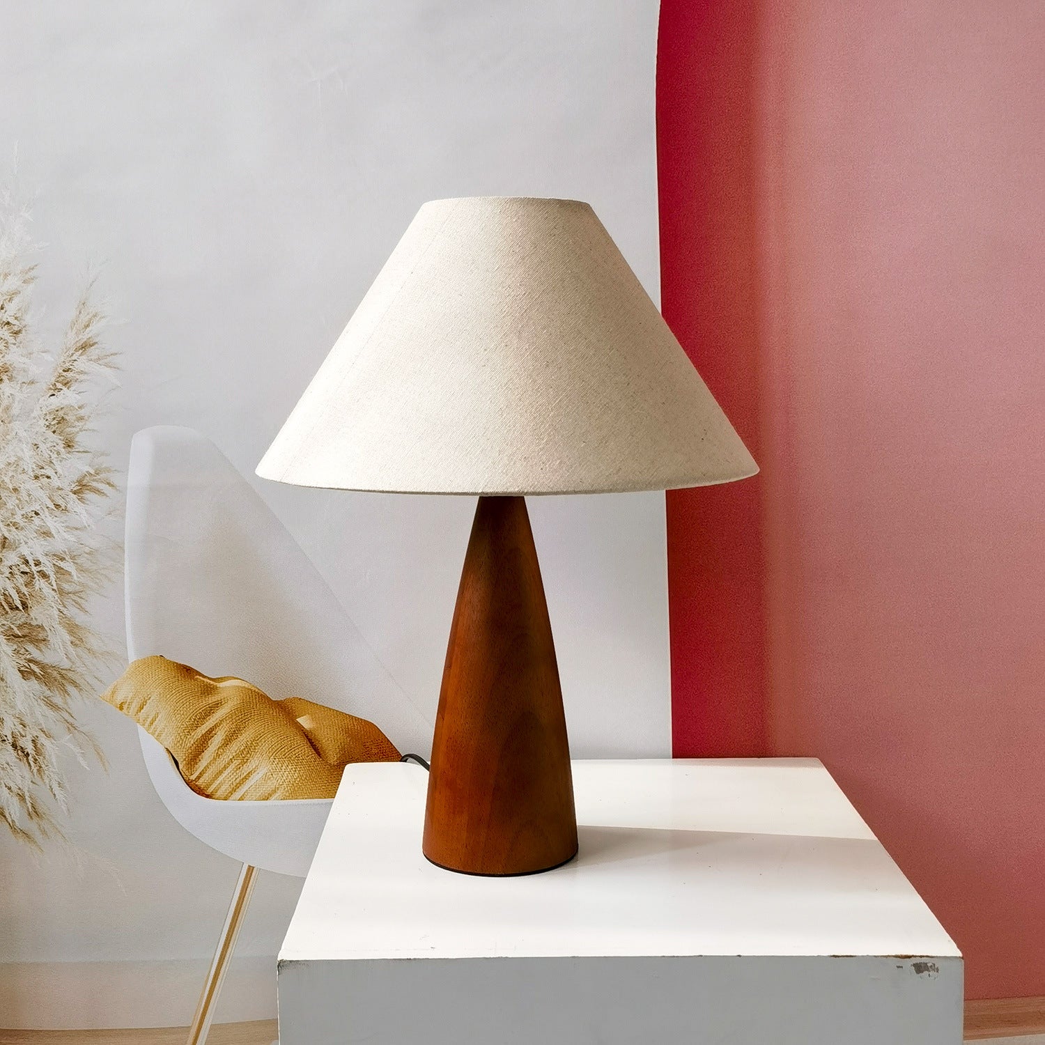ChêneLux - Lampe en bois classique - Rynova