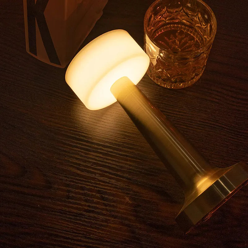LumiBrillante – Lampe de Table Élégante et Scintillante - Rynova