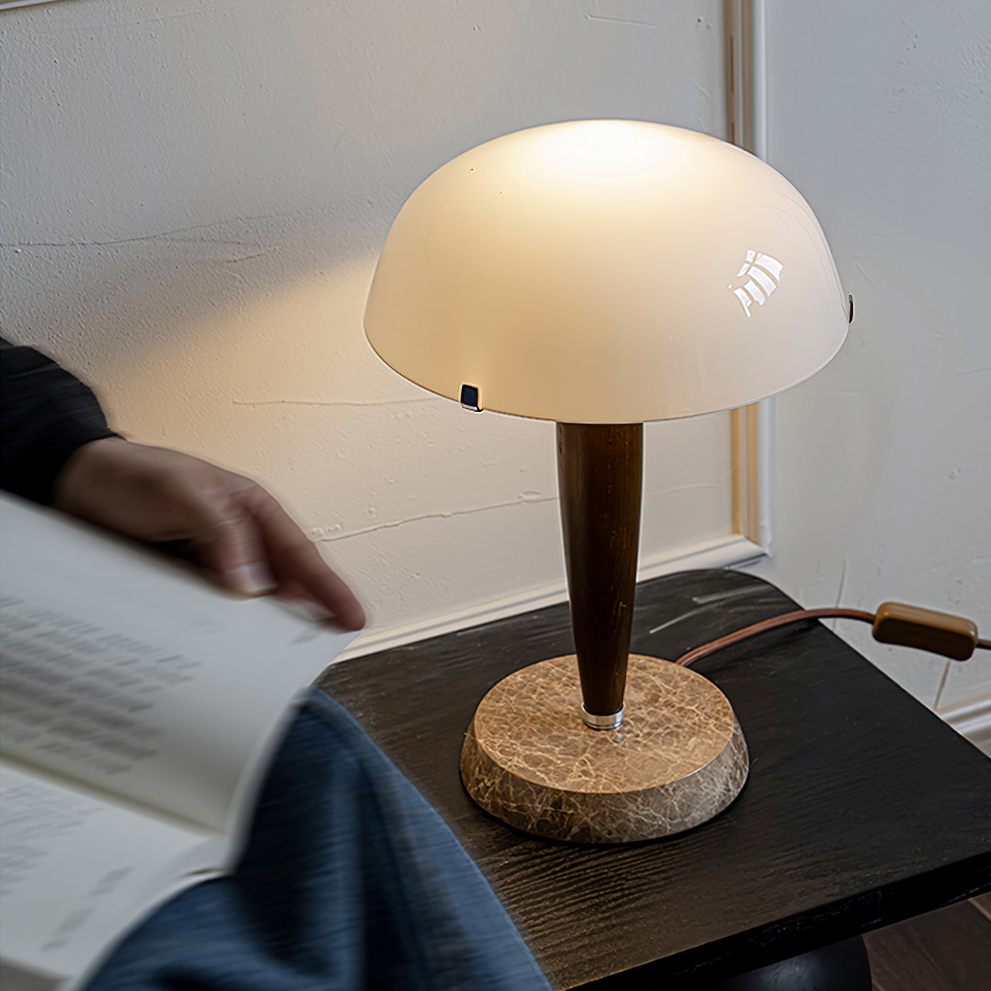 LuxeVintage - Éclairage intemporel pour un intérieur raffiné - Rynova