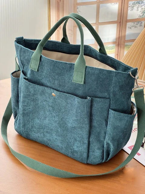Léonie - Sac à bandoulière en velours crème, pratique et élégant - Rynova