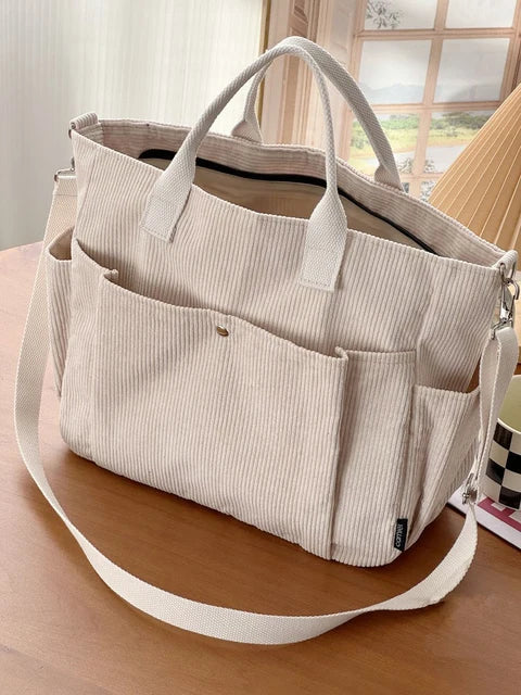 Léonie - Sac à bandoulière en velours crème, pratique et élégant - Rynova