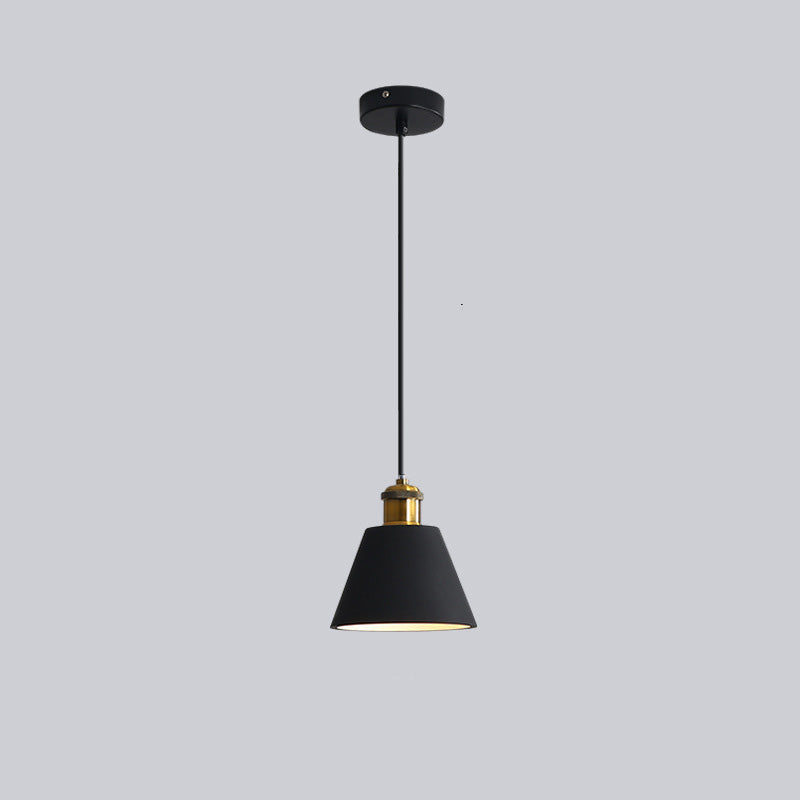 Lustre Élegante – Suspension Moderne en Métal et Résine - Rynova