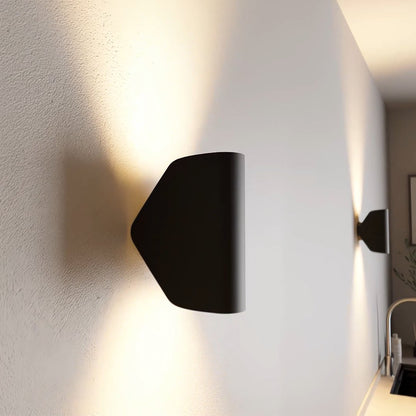LumiStella - Applique LED Extérieure avec Éclairage Chaud - Rynova