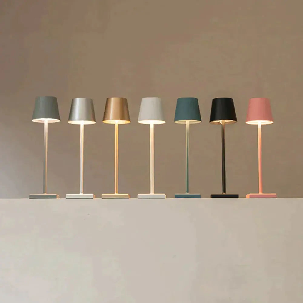 LumiLux - Lampe de table sans fil élégante - Rynova