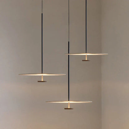 ArcLumineux - Lampe Suspendue Moderne en Anneau | Éclairage Contemporain - Rynova