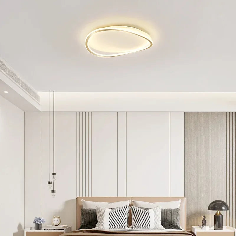 LuxeBrillance - Lampe de Lustre LED Moderne et Éclatante - Rynova