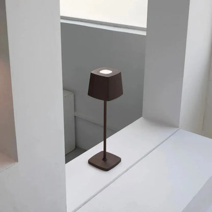 ÉclairezAvecStyle - Lampe de Sol Moderne Sans Fil avec Éclairage LED - Rynova