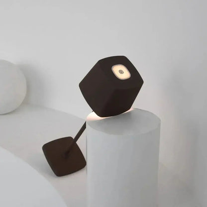 ÉclairezAvecStyle - Lampe de Sol Moderne Sans Fil avec Éclairage LED - Rynova