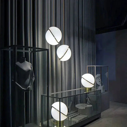 LumiNova - Luminaires Suspendus Modernes - Rynova