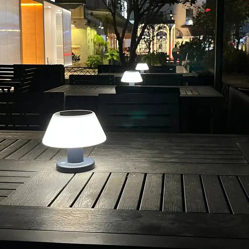 LumièreÉco - Lampe de Table Solaire Rechargeable - Rynova