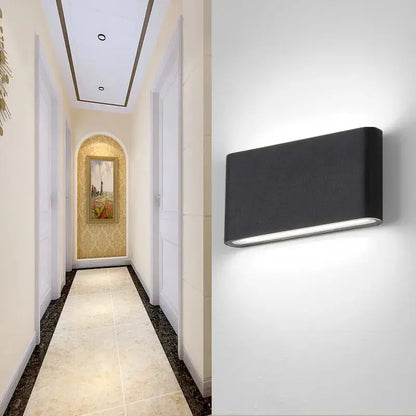ÉclaireurLux - Applique Murale LED Étanche Moderne - Rynova