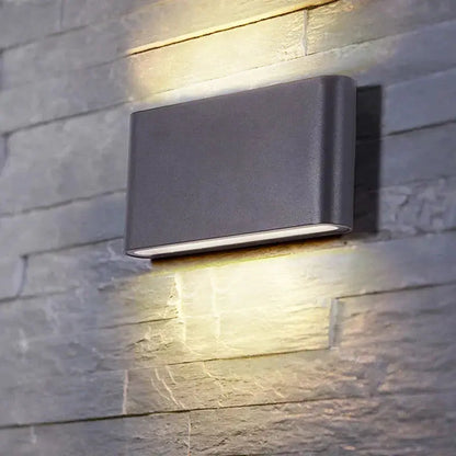 ÉclaireurLux - Applique Murale LED Étanche Moderne - Rynova