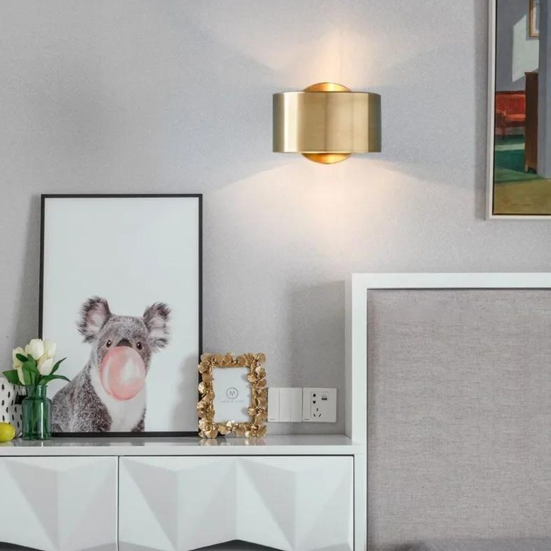 PureLumi – Applique Murale Design Épuré et Élégant - Rynova