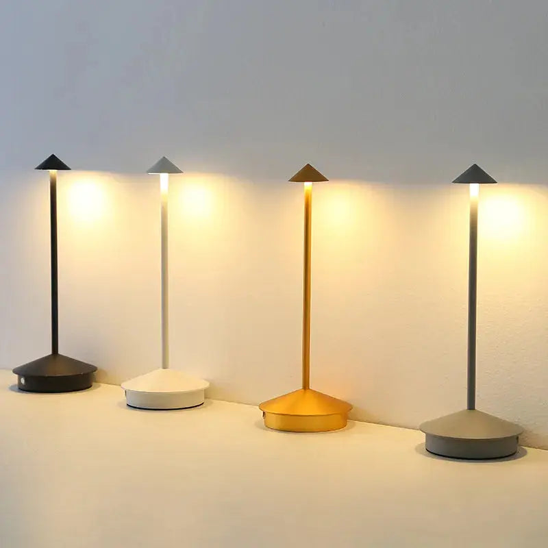 Lampe de Table Design Inspirée par DartCandle - Rynova