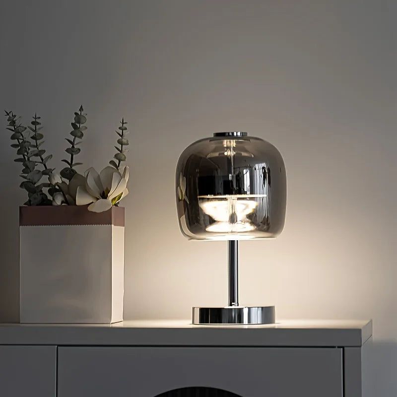 LumièreNord - Lampe de Table Décorative en Verre au Design Épuré - Rynova