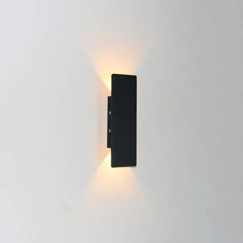 LumièreÉclat - Luminaire Mural LED Moderne et Élégant - Rynova
