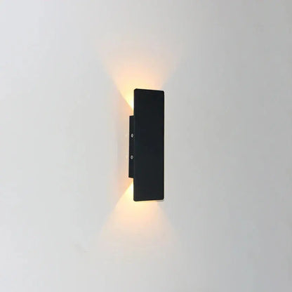 LumièreÉclat - Luminaire Mural LED Moderne et Élégant - Rynova