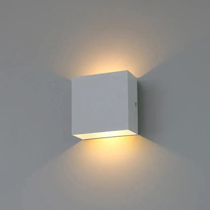 LumiÉclat – Applique Murale LED Élégante et Moderne - Rynova