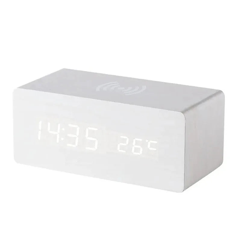EcoHorloge – Horloge LED en bois avec affichage de la température et chargement sans fil - Rynova