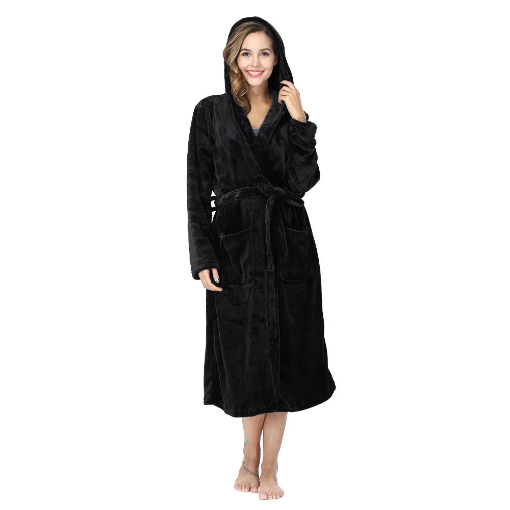 CapuChic – Robe à Capuche Douce et Élégante - Rynova