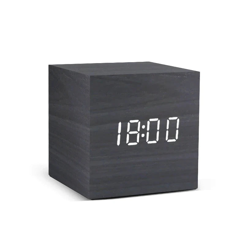 ClimaHorloge – Horloge LED en bois avec affichage de la température et contrôle sonore - Rynova