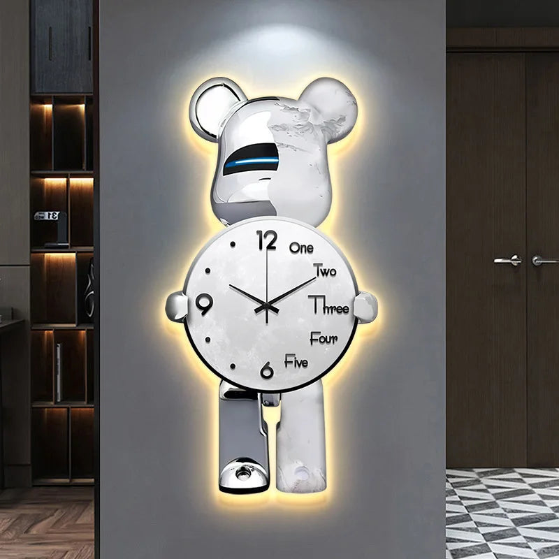 LuxeOurs – Horloge Murale Décorative Ours Élégant pour Salon - Rynova