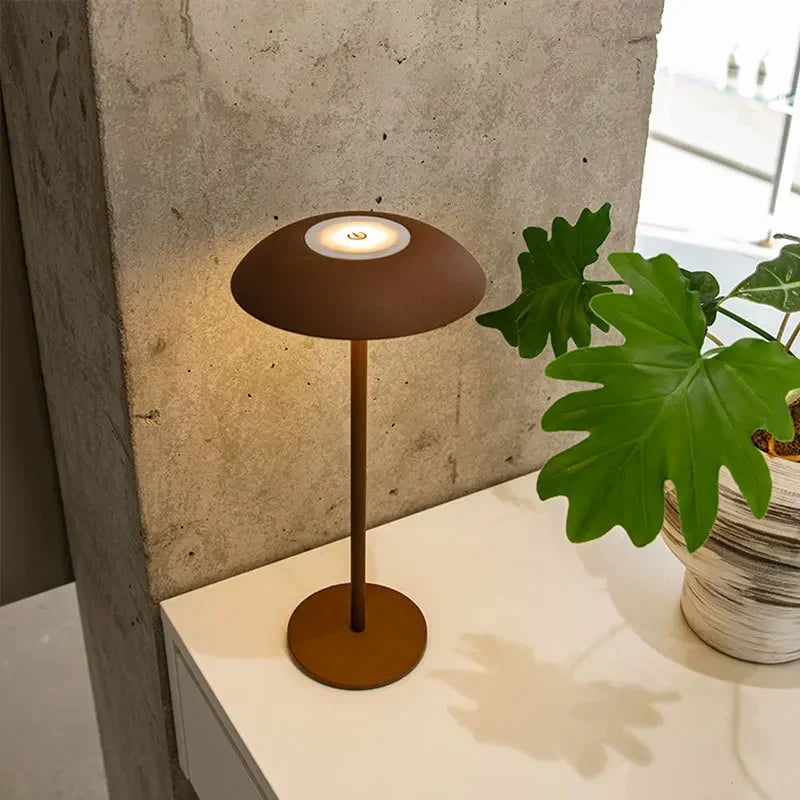 LumiLuxe - Lampe de Table Tactile Rechargeable pour Bureau et Aventure - Lumière Blanche Chaude - Rynova