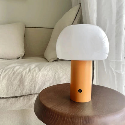 LumièreModerne – Lampe de Table Décorative Portable pour Ambiance Contemporaine - Rynova