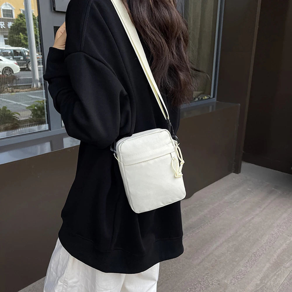 Sacoche Nomade – Sac de Poitrine Minimaliste Fonctionnel, Petit Sac Bandoulière Pratique et Élégant - Rynova