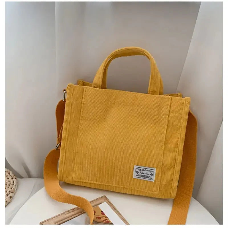 VeloutéTendance – Sac Fourre-Tout Femme en Velours Côtelé Compact et Élégant - Rynova