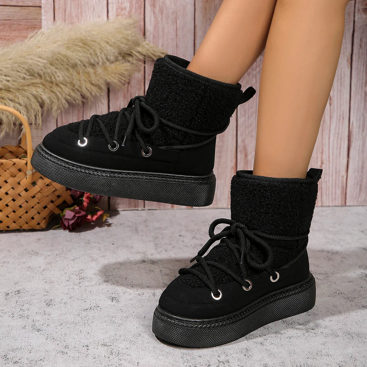 HiverChic - Bottes courtes en laine confortables et antidérapantes - Rynova
