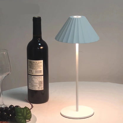 LumièreChic – Lampe de Table Moderne pour Hôtel et Bar - Rynova
