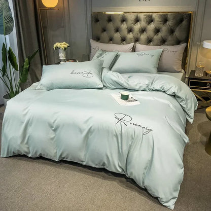 EmbroiLuxe - Housse de Couette Élégante en Tissu Premium - Rynova