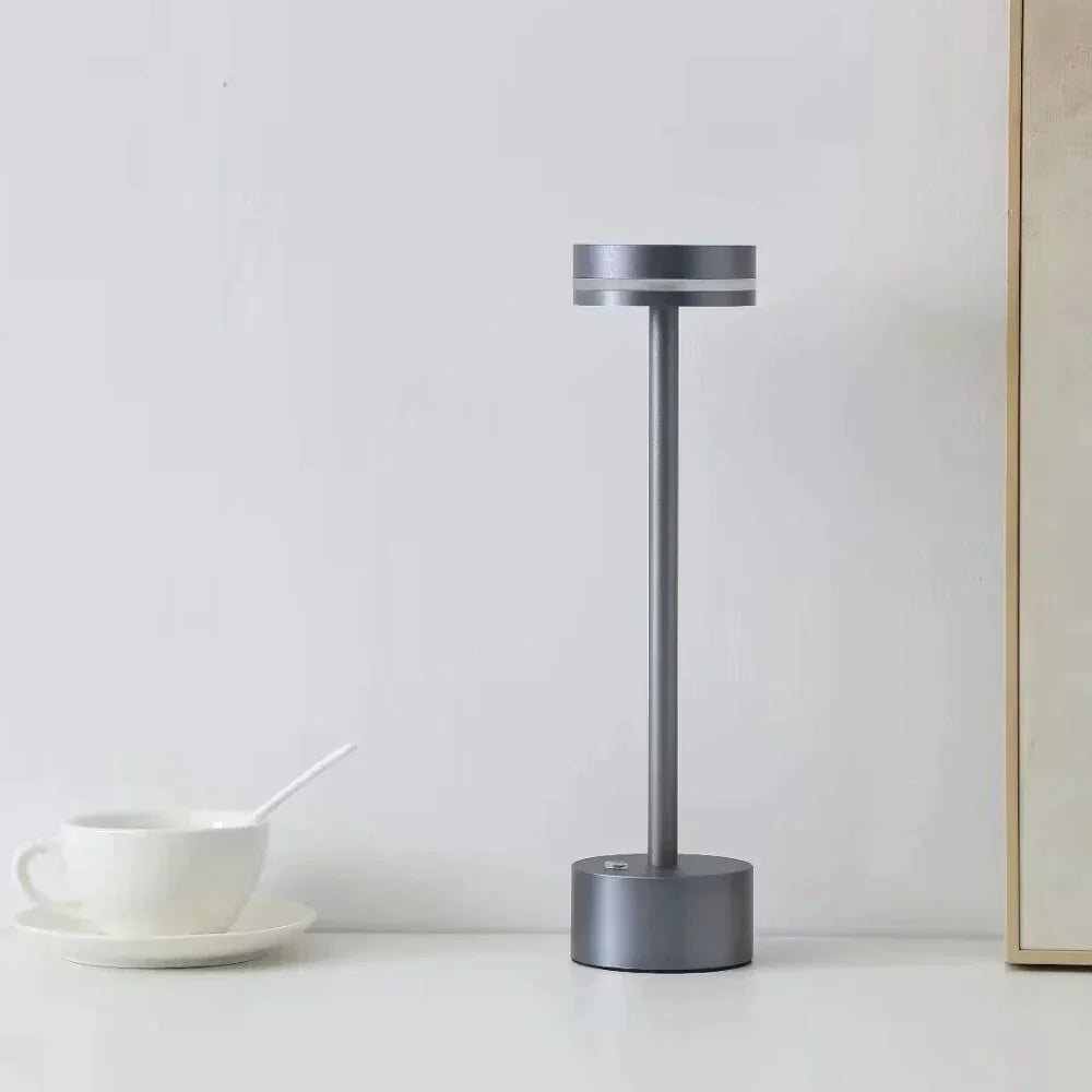 LumiCosmos – Lampe LED Extérieure Portative et Élégante - Rynova
