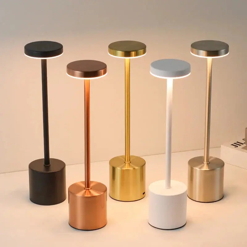 Lumière Élégante – Lampe de Bureau Style Crème avec Éclairage LED Réglable - Rynova