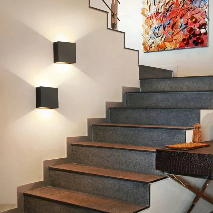 LumiÉclat – Applique Murale LED Élégante et Moderne - Rynova
