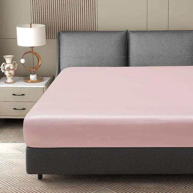 VeloursLisse – Housse de Matelas Satinée pour un Sommeil Douillet - Rynova