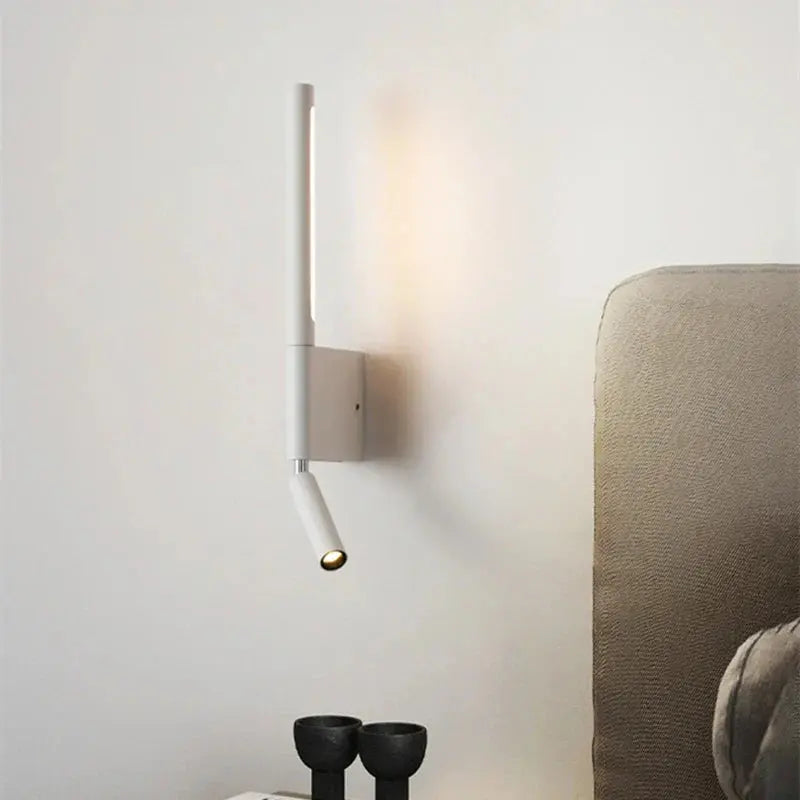 ÉléganceLumière - Éclairage Mural LED Réglable pour Chambre - Rynova